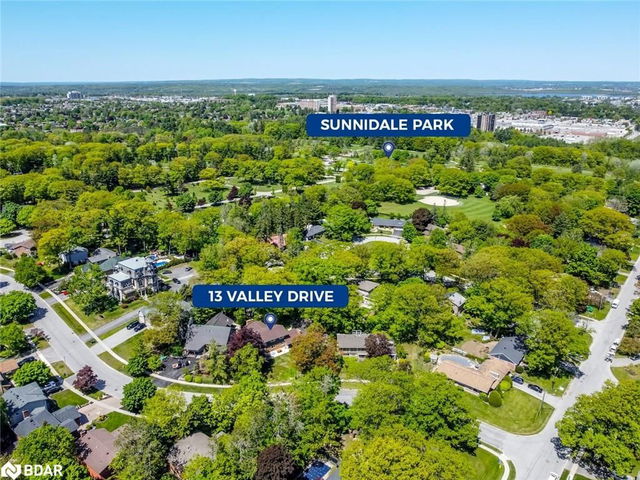 13 Valley Drive