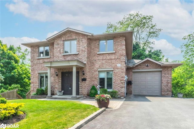 11 White Pine Place