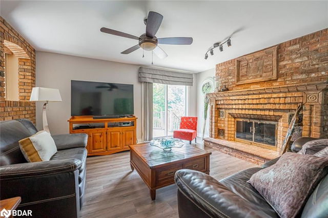 11 White Pine Place