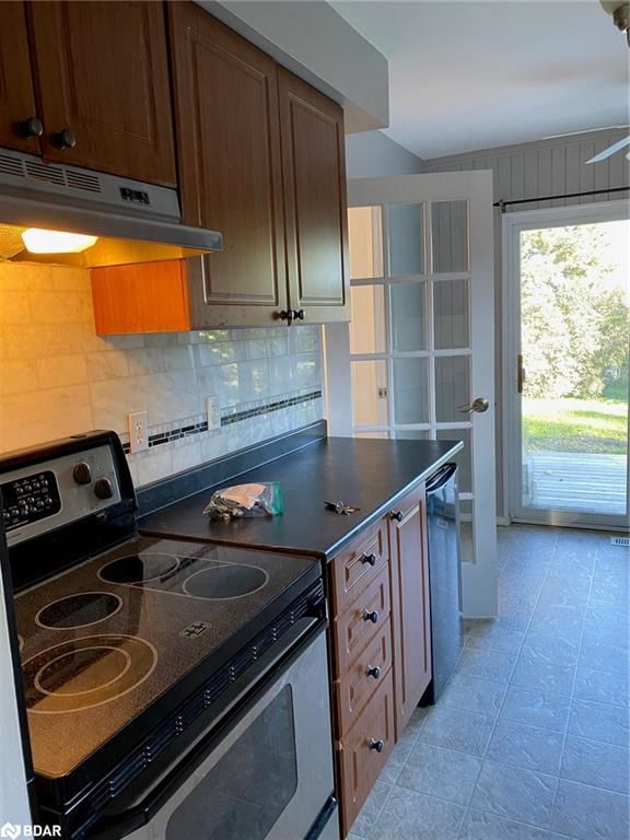 133 Daphne Crescent