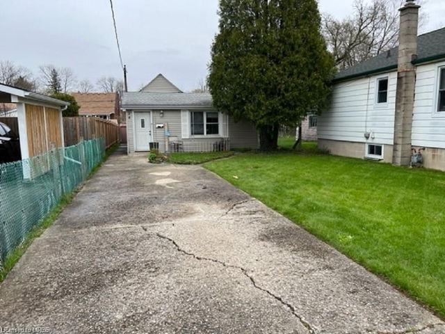 24 Appel Street