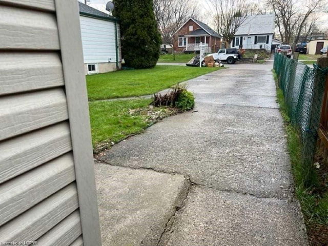 24 Appel Street