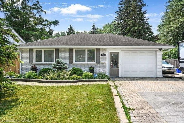 785 Fairfax Drive