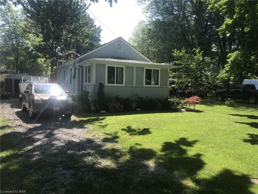 Single Family Residence sold at 334 Beechwood Avenue, Crystal Beach, ON, L0S 1B0 - Crystal Beach / Ridgeway - MLS: 40457511