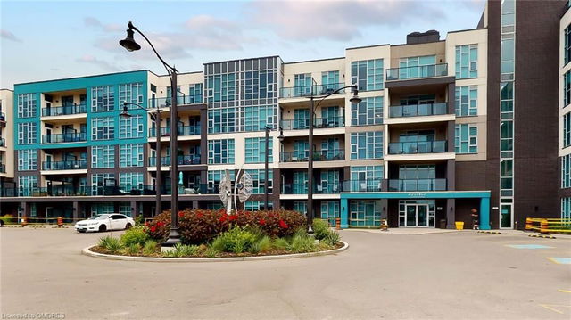 308 - 10 Concord Place