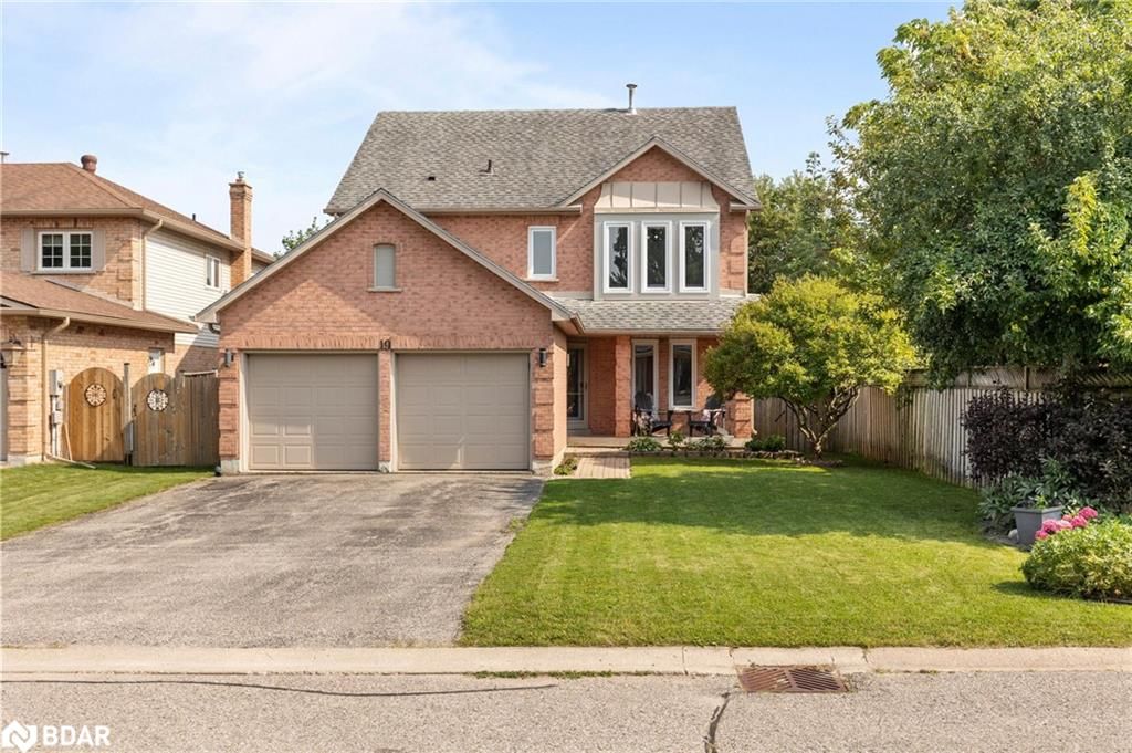 Single Family Residence sold at 19 Brandon Crescent, Orillia, West Ward, L3V 7P5 - MLS: 40457693