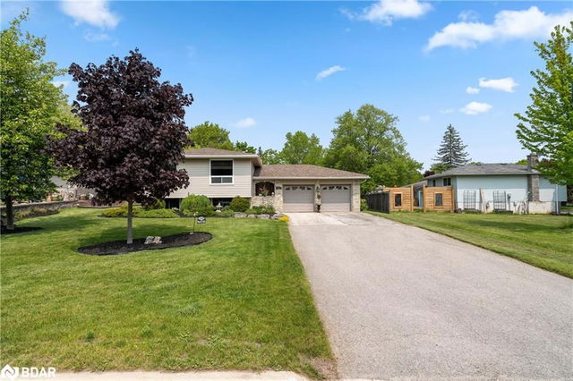 233 Walnut Crescent