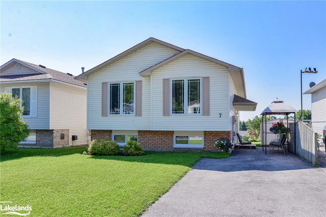 7 Christine Place