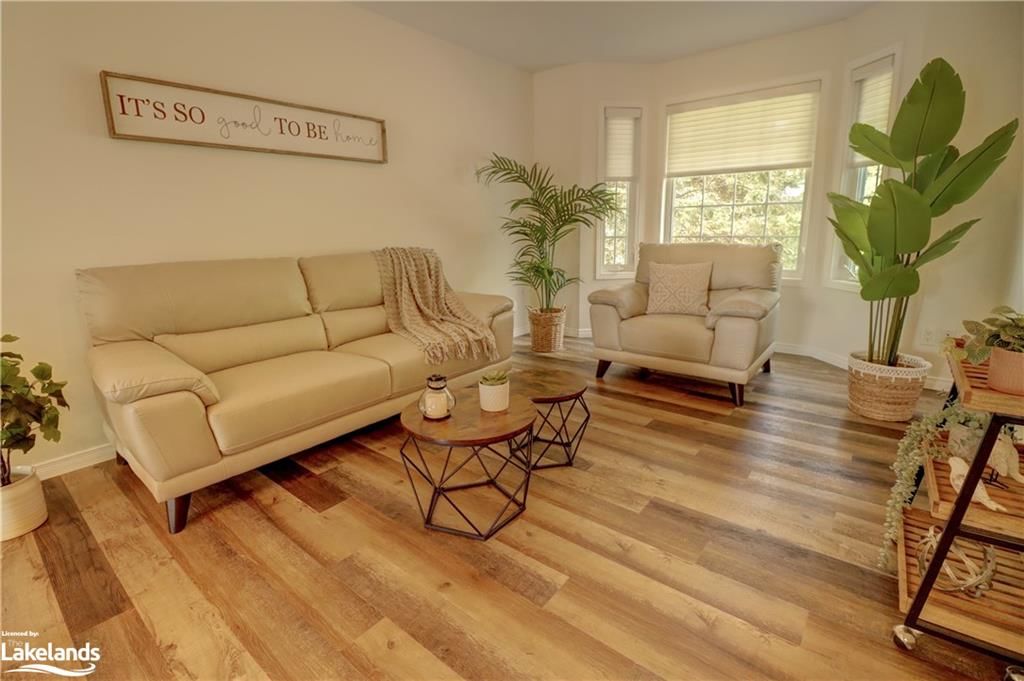 Single Family Residence sold at 29 Walter Street, Huntsville, ON, P1H 1W2 - Chaffey - MLS: 40458998