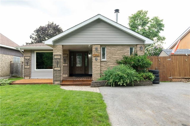 7 Longbourne Crescent