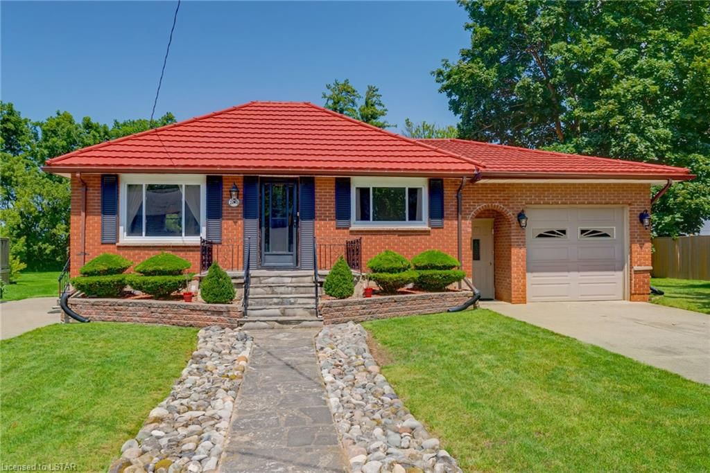 Single Family Residence sold at 22726 Adelaide Road, Mount Brydges, ON, N0L 1W0 - Mount Brydges - MLS: 40461036