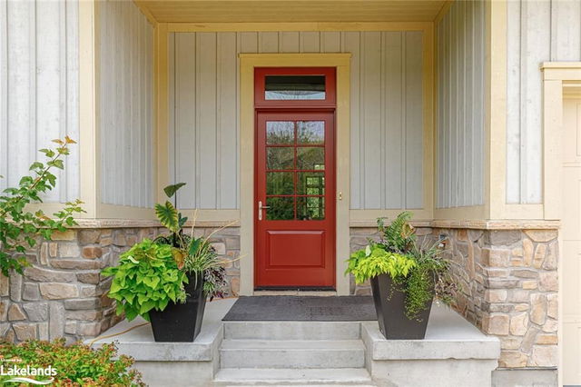 112 John Watt Way
