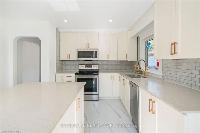 Upper - 64 Lorne Street