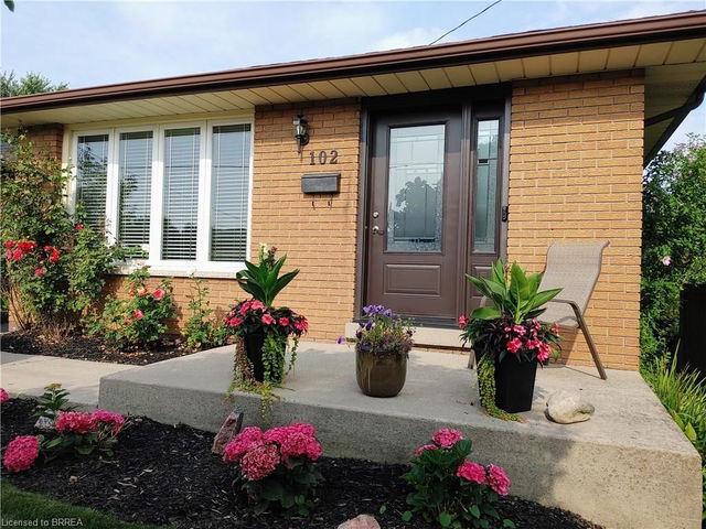 102 Burrwood Drive