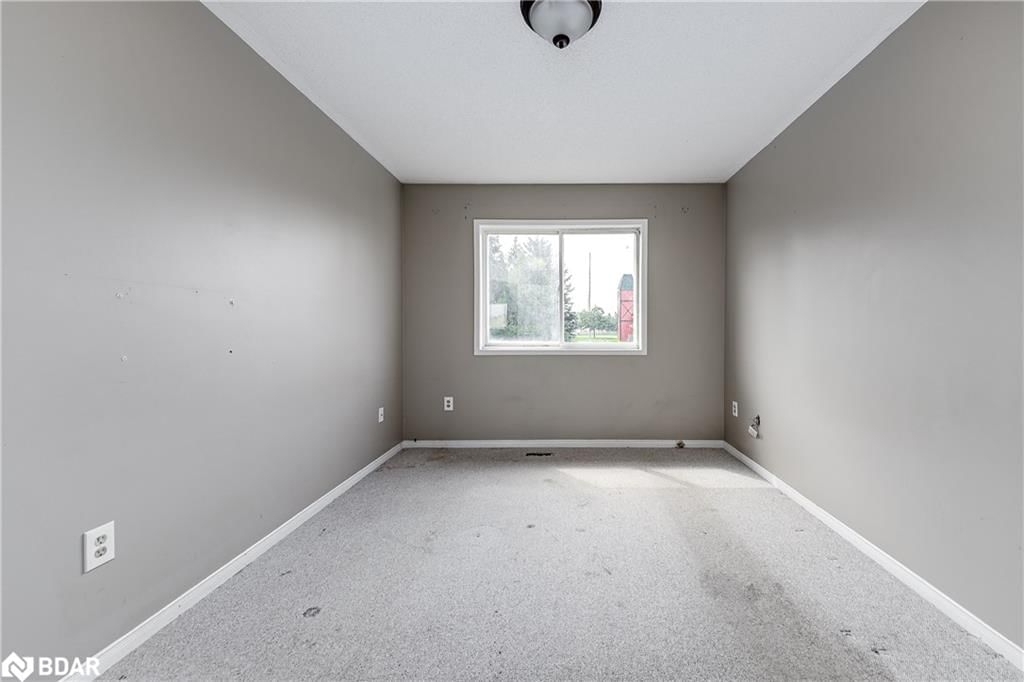 Row/Townhouse sold at 148 Pickett Crescent, Barrie, ON, L4N 8B9 - Painswick - MLS: 40465053