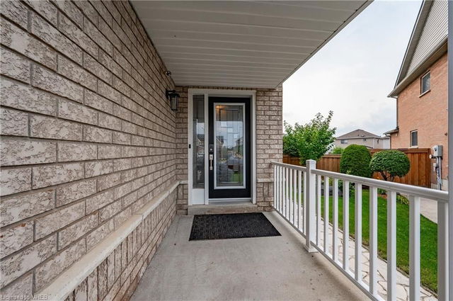 12 Hayloft Court