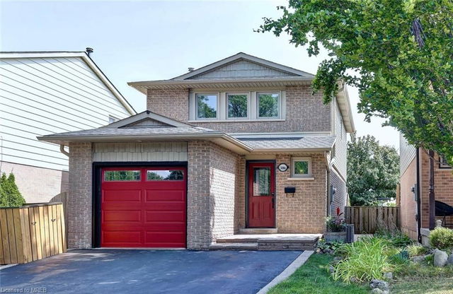 3086 Plum Tree Crescent