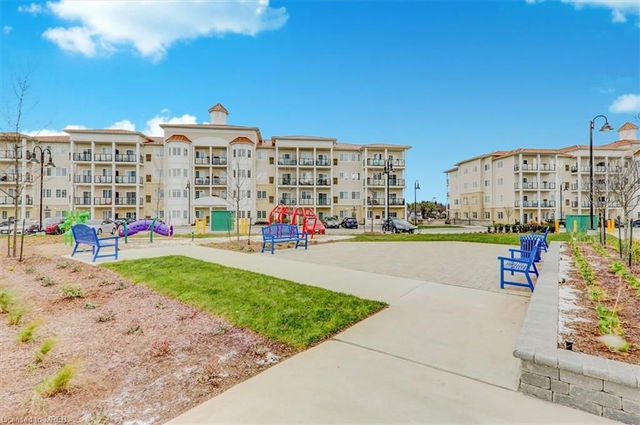 418 - 50 Lakebreeze Drive