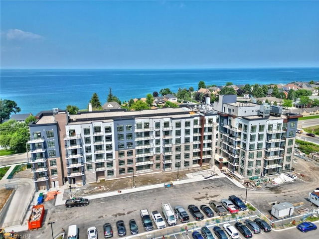 214 - 600 North Service Road