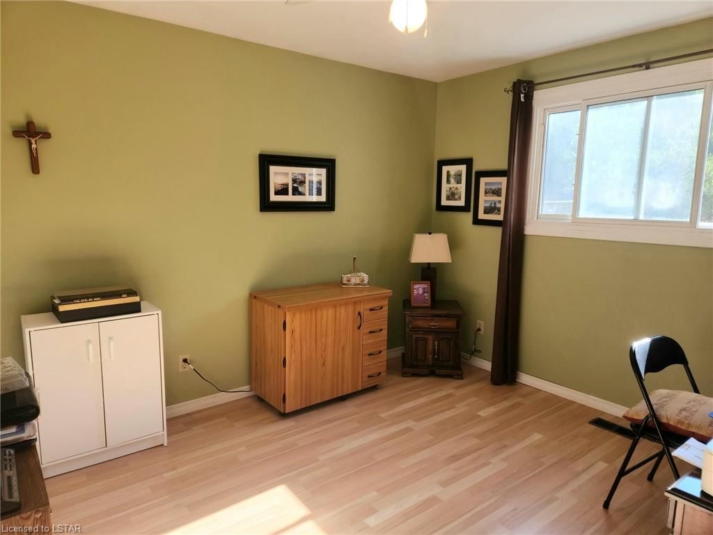 Single Family Residence sold at 13 Locke Avenue, St. Thomas, ON, N5P 3X5 - NW - MLS: 40468194