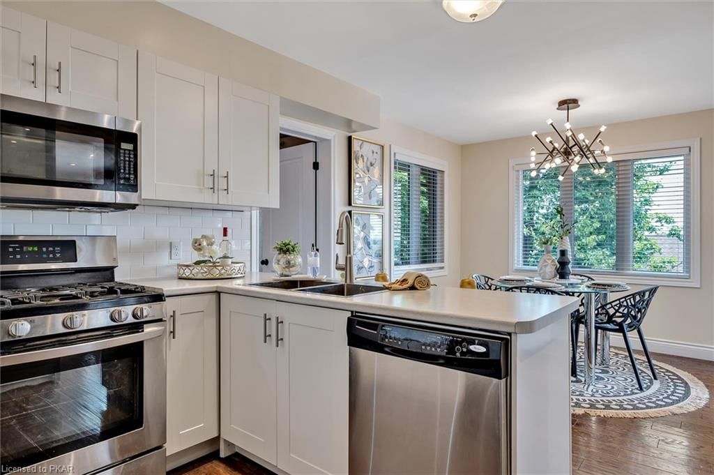 Single Family Residence sold at 994 Golfview Road, Peterborough, ON, K9J 7W4 - Central - MLS: 40468226