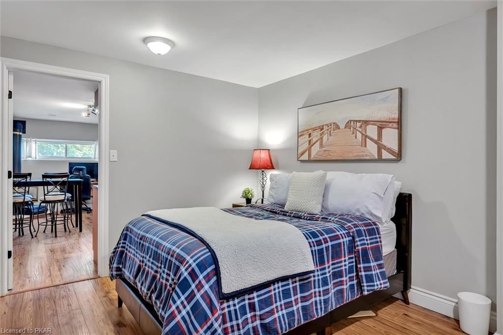 Single Family Residence sold at 994 Golfview Road, Peterborough, ON, K9J 7W4 - Central - MLS: 40468226