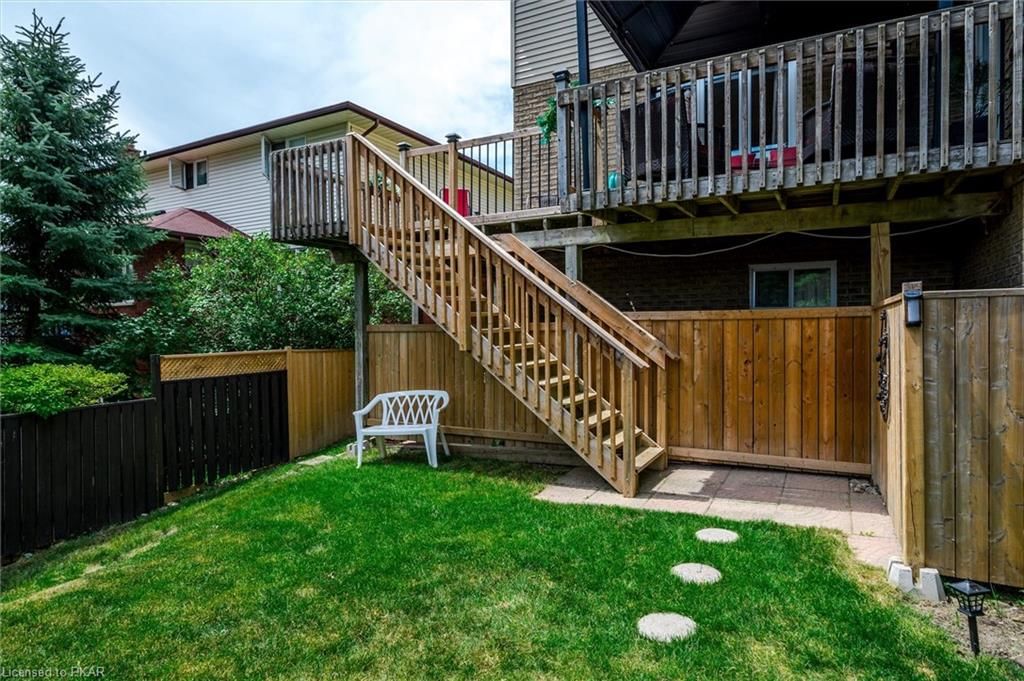 Single Family Residence sold at 994 Golfview Road, Peterborough, ON, K9J 7W4 - Central - MLS: 40468226