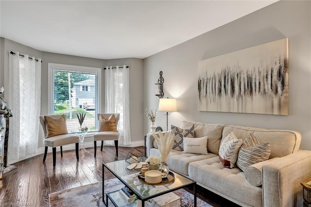 Single Family Residence sold at 994 Golfview Road, Peterborough, ON, K9J 7W4 - Central - MLS: 40468226