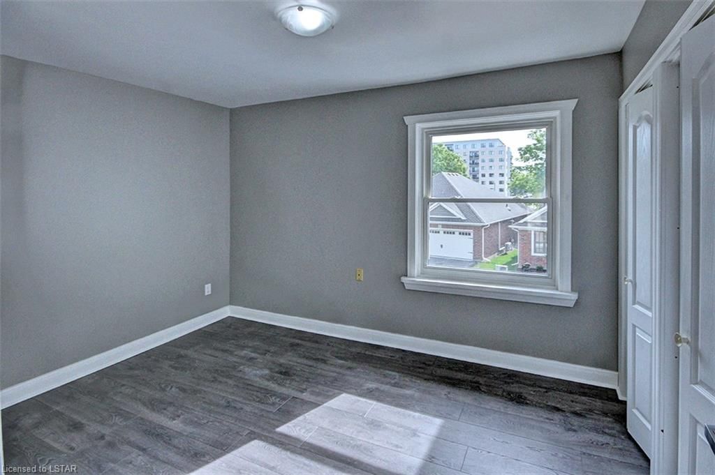 Duplex Up/Down sold at 76 Rosebery Place, St. Thomas, ON, N5R 2H7 - SW - MLS: 40468424