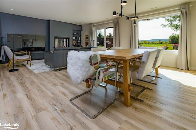 152 Escarpment Crescent