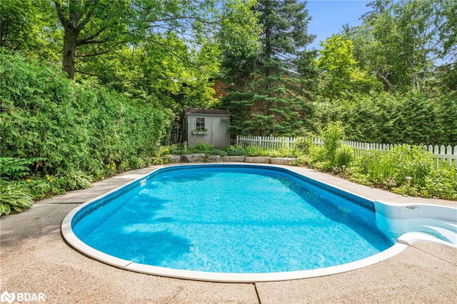 13 Royal Oak Drive