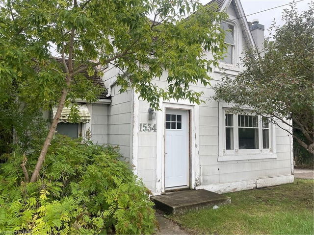 1534 Dundas Street