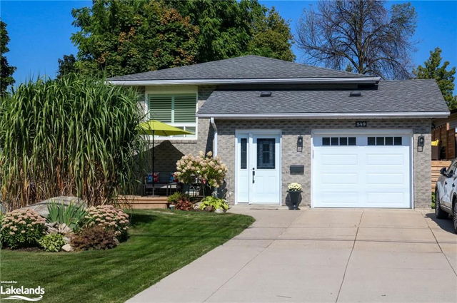 549 Simcoe Street
