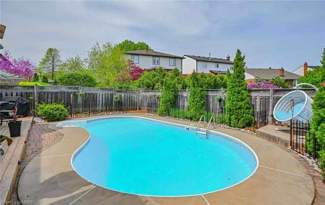 2189 Bader Crescent