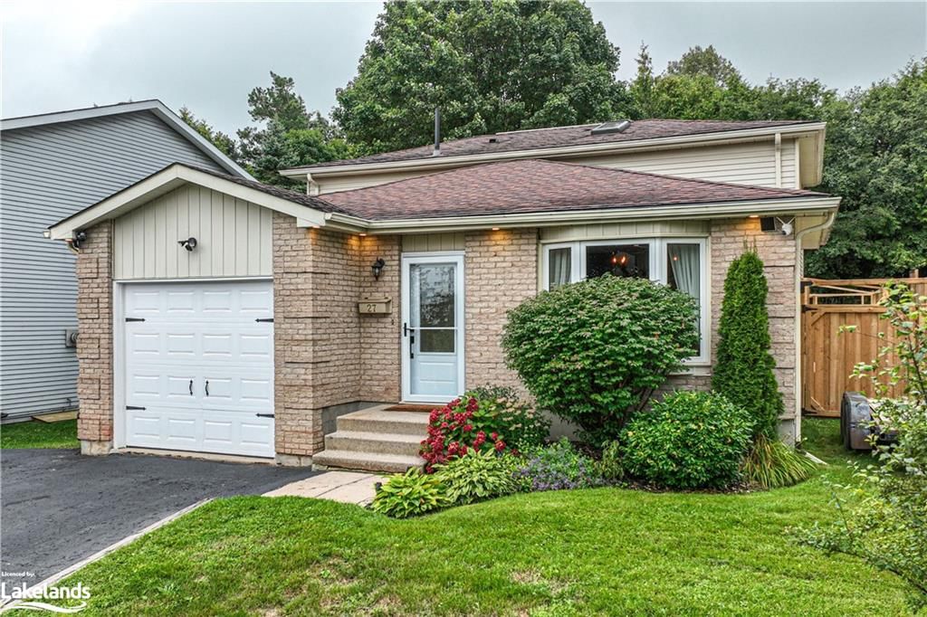 Single Family Residence sold at 27 First Street, Orillia, North Ward, L3V 4A8 - MLS: 40476905