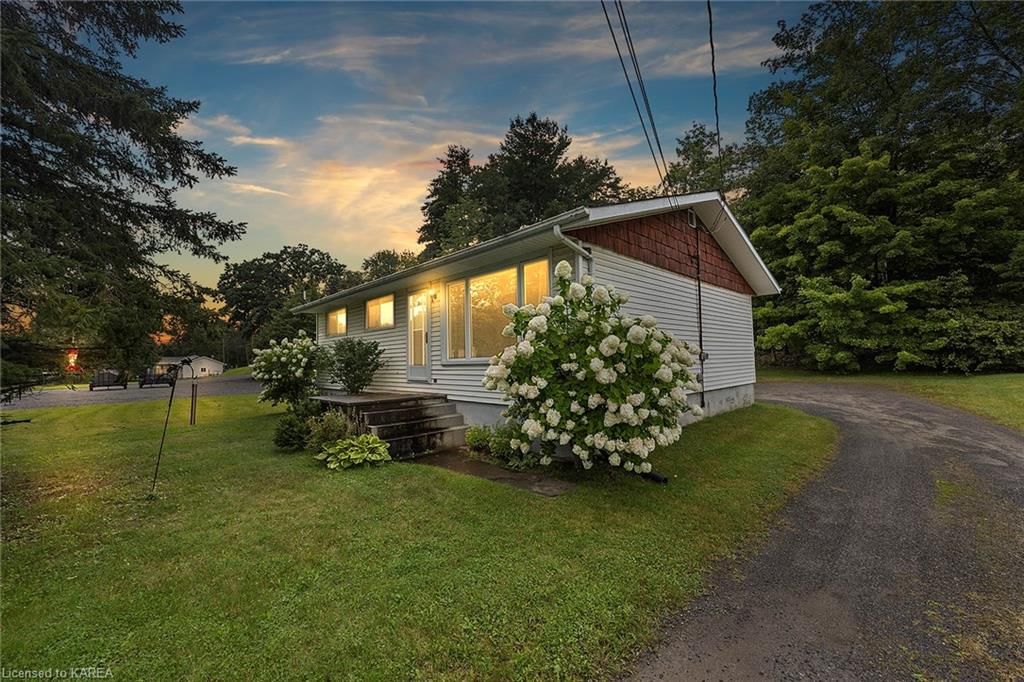 Single Family Residence sold at 6955 Highway 38, Verona, ON, K0H 2W0 - Frontenac South - MLS: 40477126