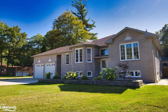 2 Eagle Court