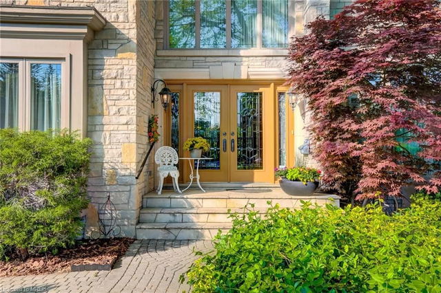 1301 Lindburgh Court