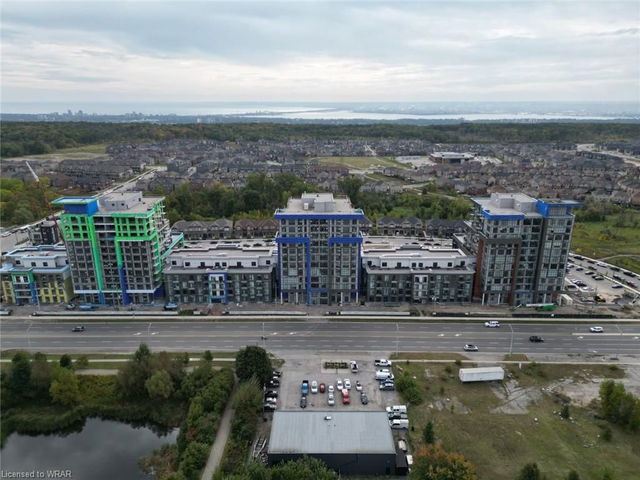 402 - 460 Dundas Street
