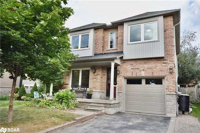 28 Leslie Avenue