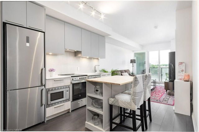 315 - 4208 Dundas Street West Street