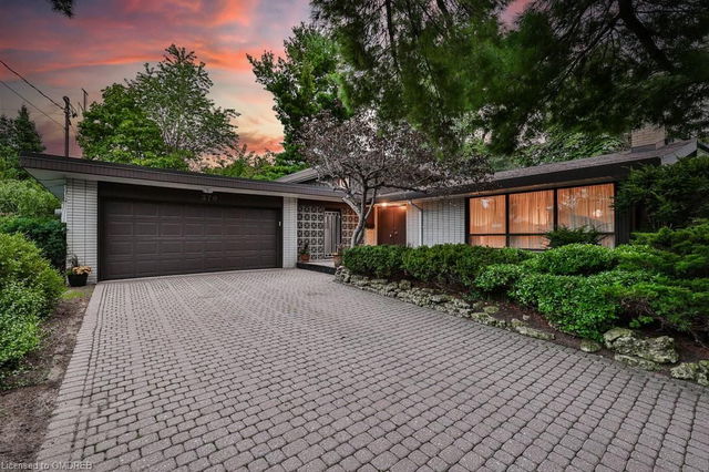 370 Dickson Park Crescent