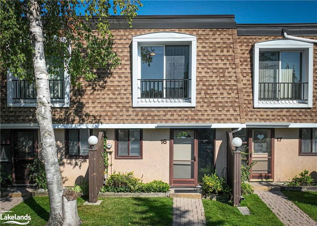 16 - 2 Paradise Boulevard