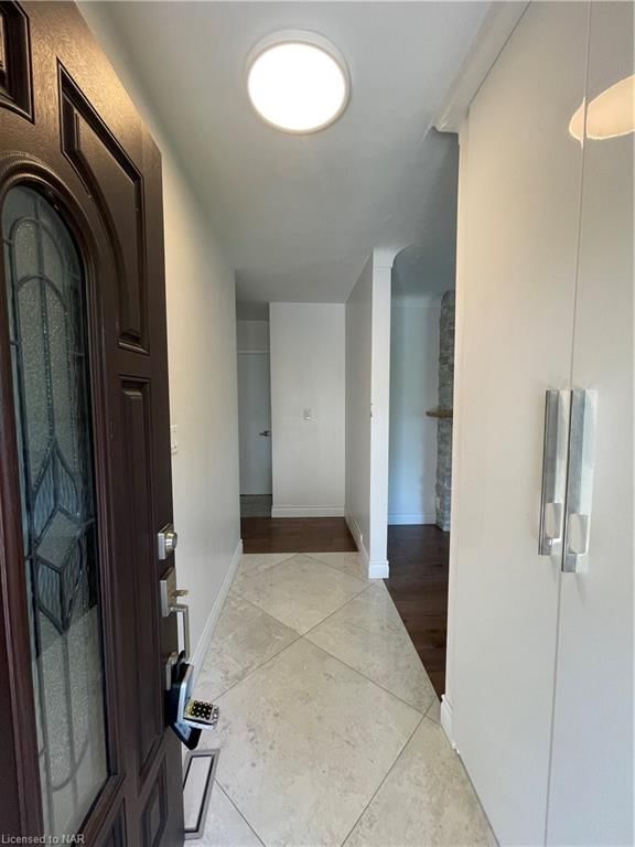 MAIN - 445 Scott Street
