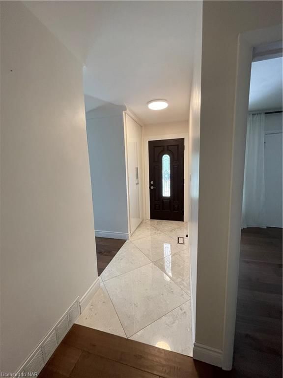 MAIN - 445 Scott Street