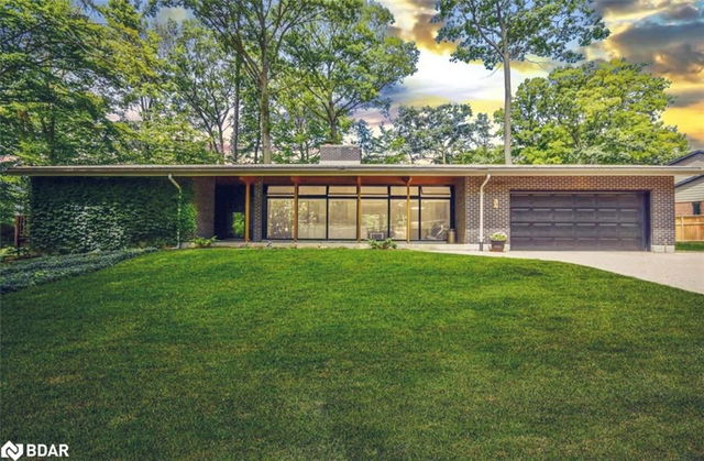 16 Crestwood Drive