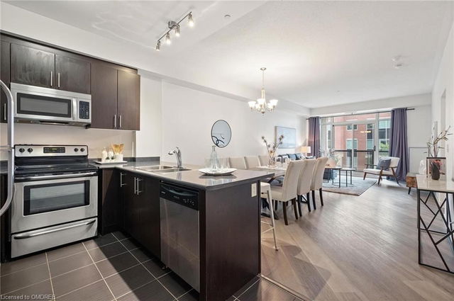 225 - 216 Oak Park Boulevard