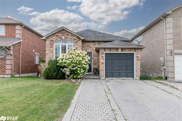 120 Courtney Crescent