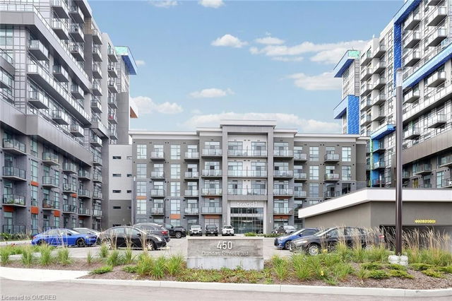 905 - 450 Dundas Street