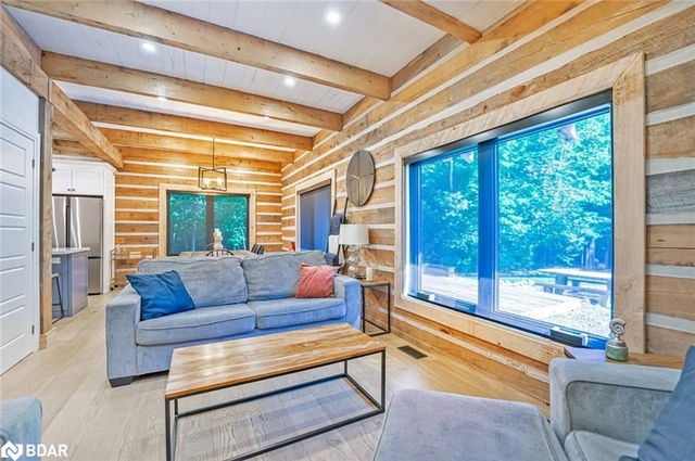 1 Seguin Crescent